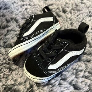 Vans infant Black and White Sneakers